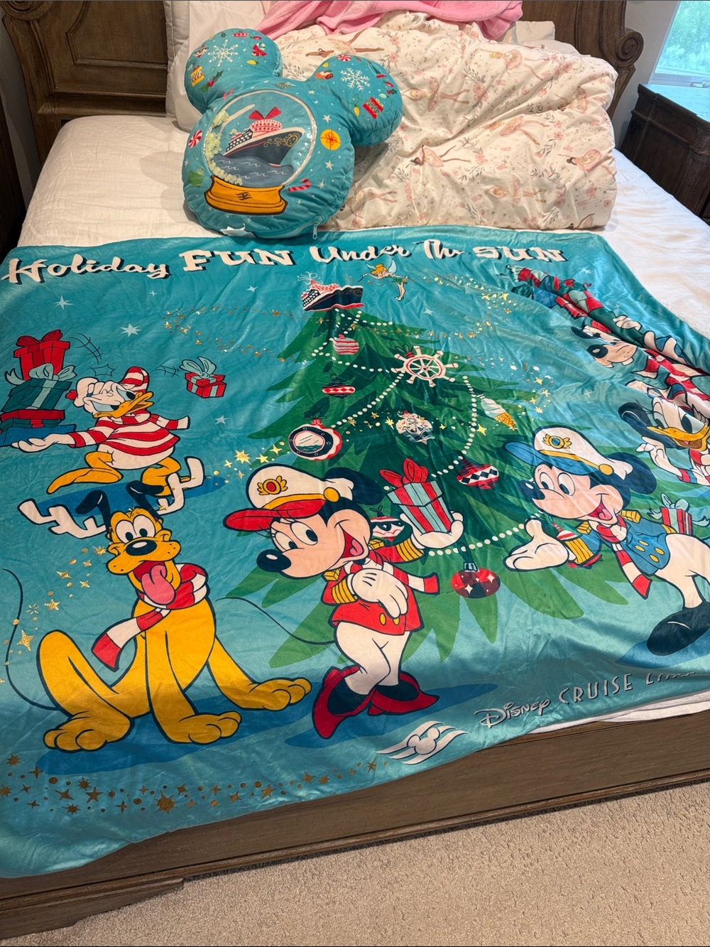 Blue Holiday 'Fun Under the Sun' Plush Throw Blanket and pillow
